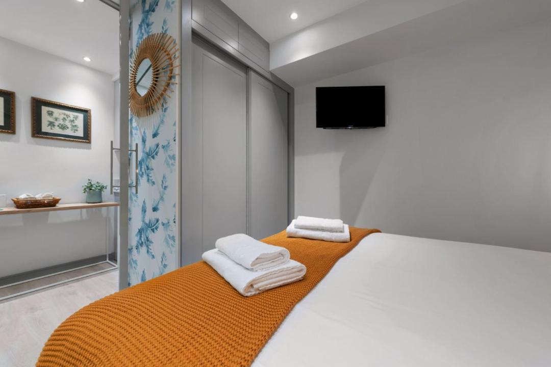 2 Bedrooms 1 Bathroom Furnished - Justicia - Executive Style - Mintystay Madrid Eksteriør billede